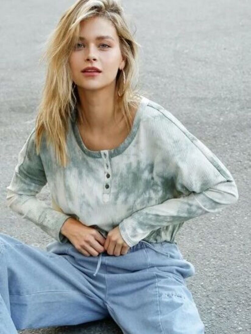POL Green and White Oversized Tie-Dye Waffle Knit Henley Top - Size - Small